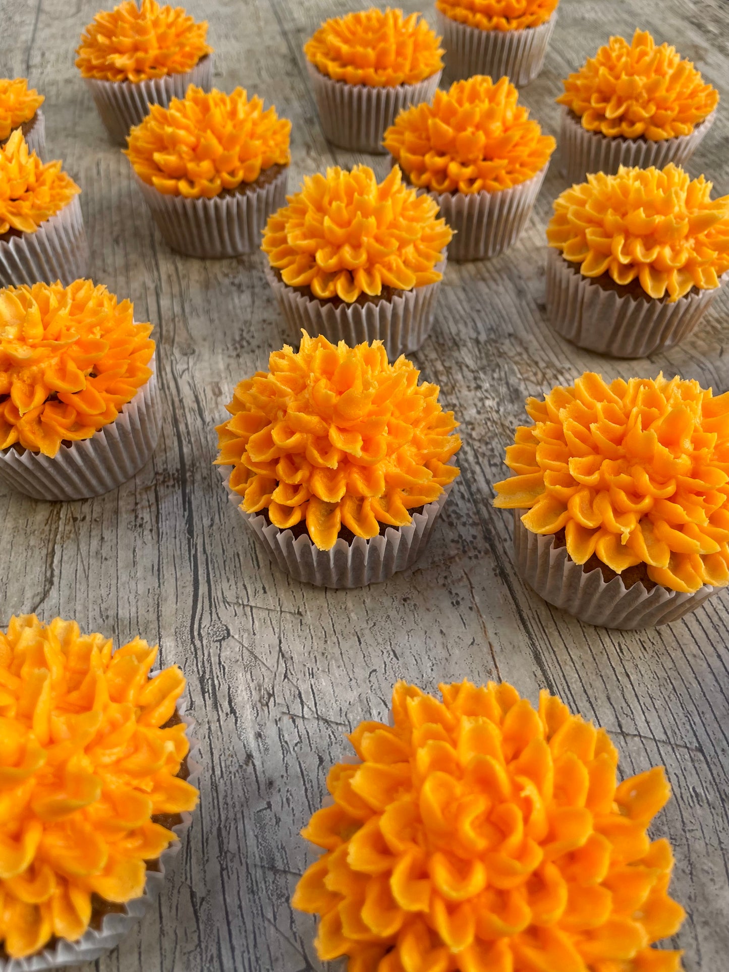 Cupcakes de flor de cempasúchil